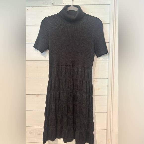 Calvin Klein Gray Turtleneck Short Sleeve Midi Dress in size medium - Picture 2 of 13